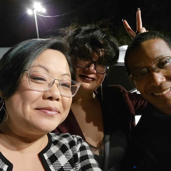 Meet your Posher, KK - Picture 3 of 3